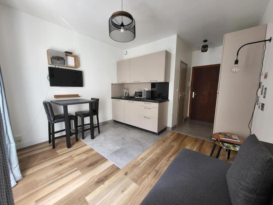 Petit Studio En Plein Centre-Ville De Vendôme Buitenkant foto
